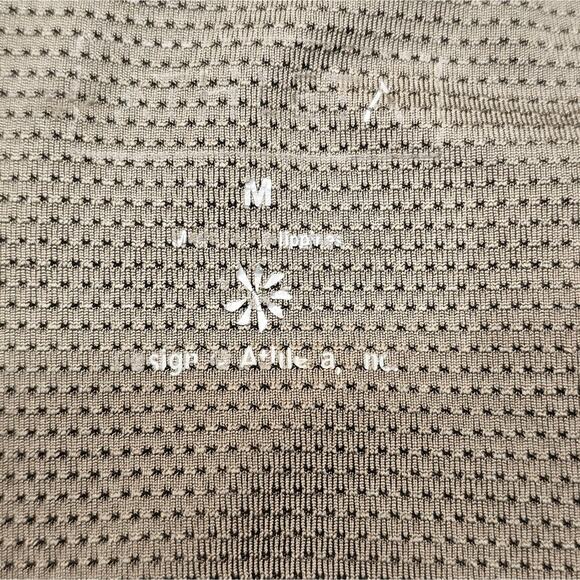 Athleta Racer Mesh Back Vented Tank w/ Built in Bra and 2 Back Pockets Med - Picture 7 of 7